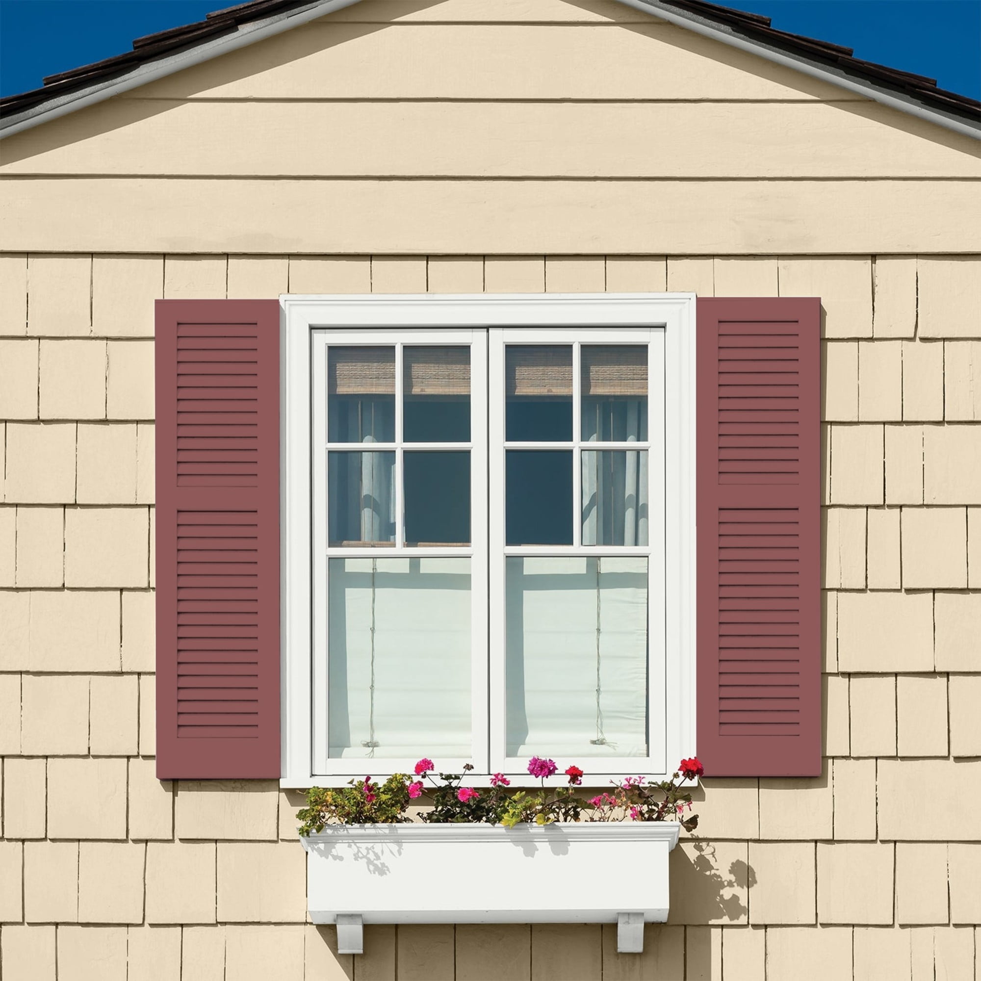 Glidden One Coat Barn Door / Red Satin Exterior Paint with Primer, 1 Gallon