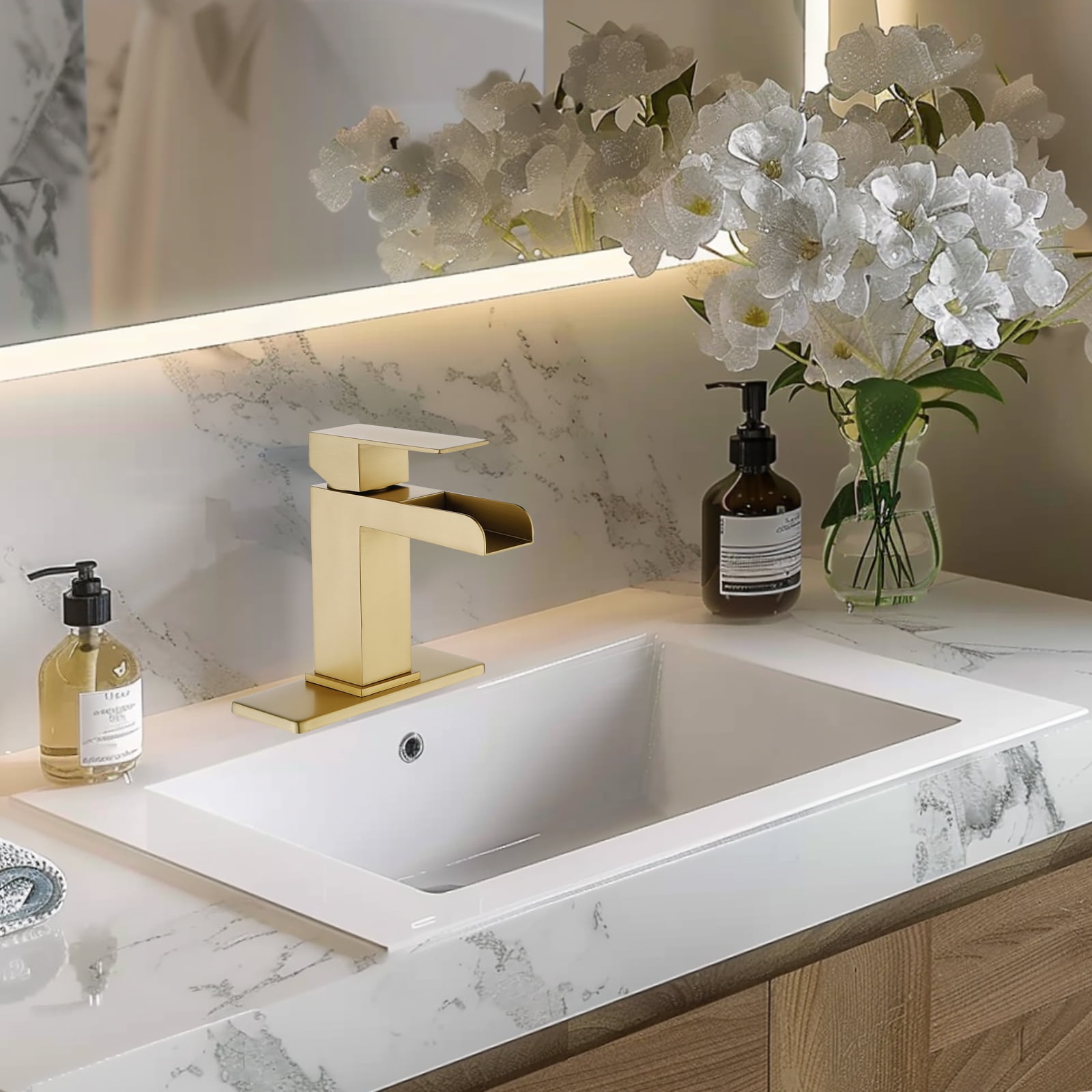 Cobbe Single-Handle Bathroom Sink Faucet for Vanity Single-Hole with Pop-Up Drain Bathroom Faucet Brushed Gold