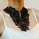 thumbnail image 5 of Collar Falso de Encaje con Clavícula, Accesorio para Disfraz de Halloween para Mujer, con Detalles En Negro y Rojo, Tela Suave y Ligera | Regalo para Fiesta de Máscaras y Festividades., 5 of 6