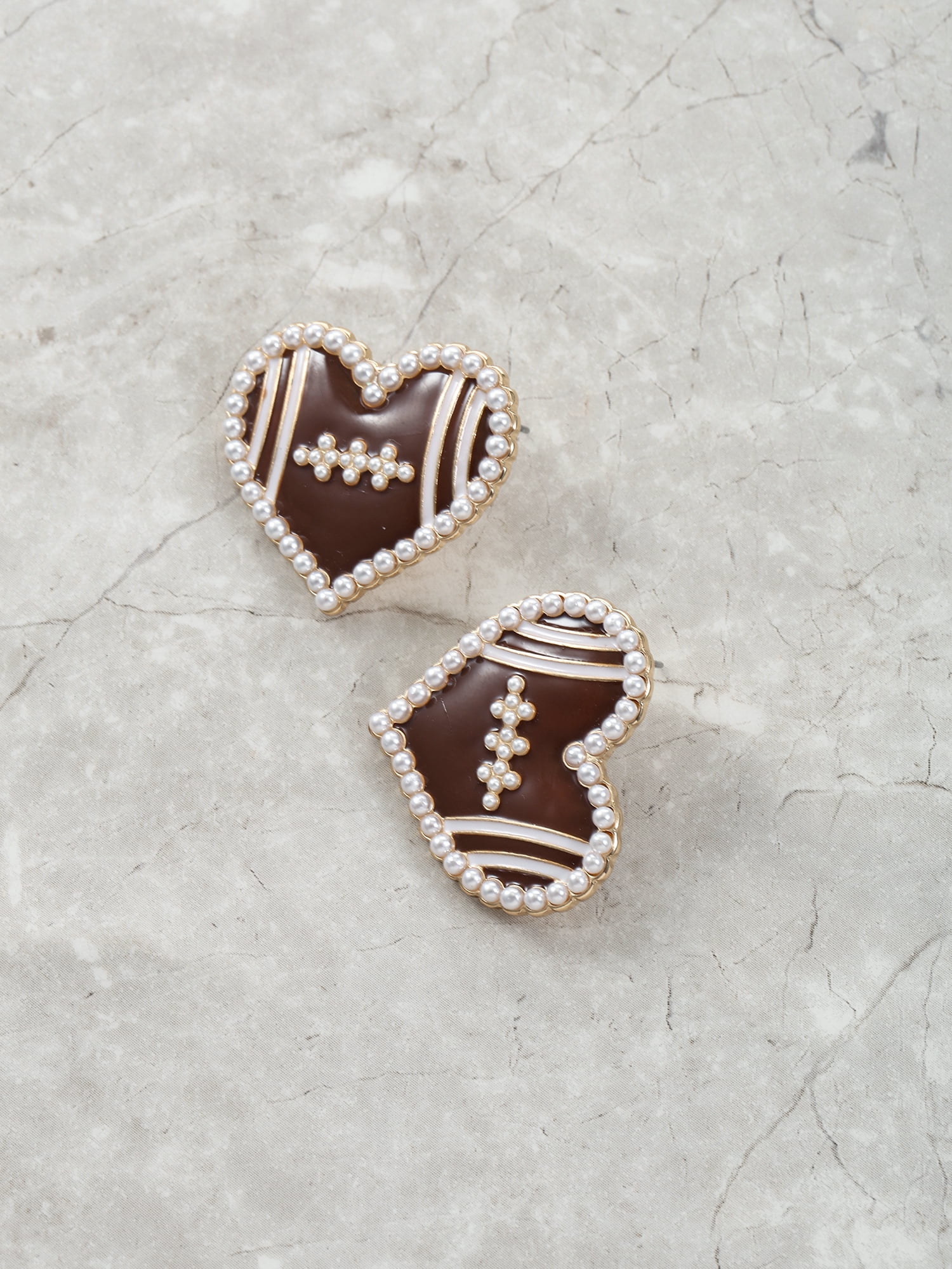 Packed Party Women's Football Heart Stud Earrings, 1 Pair