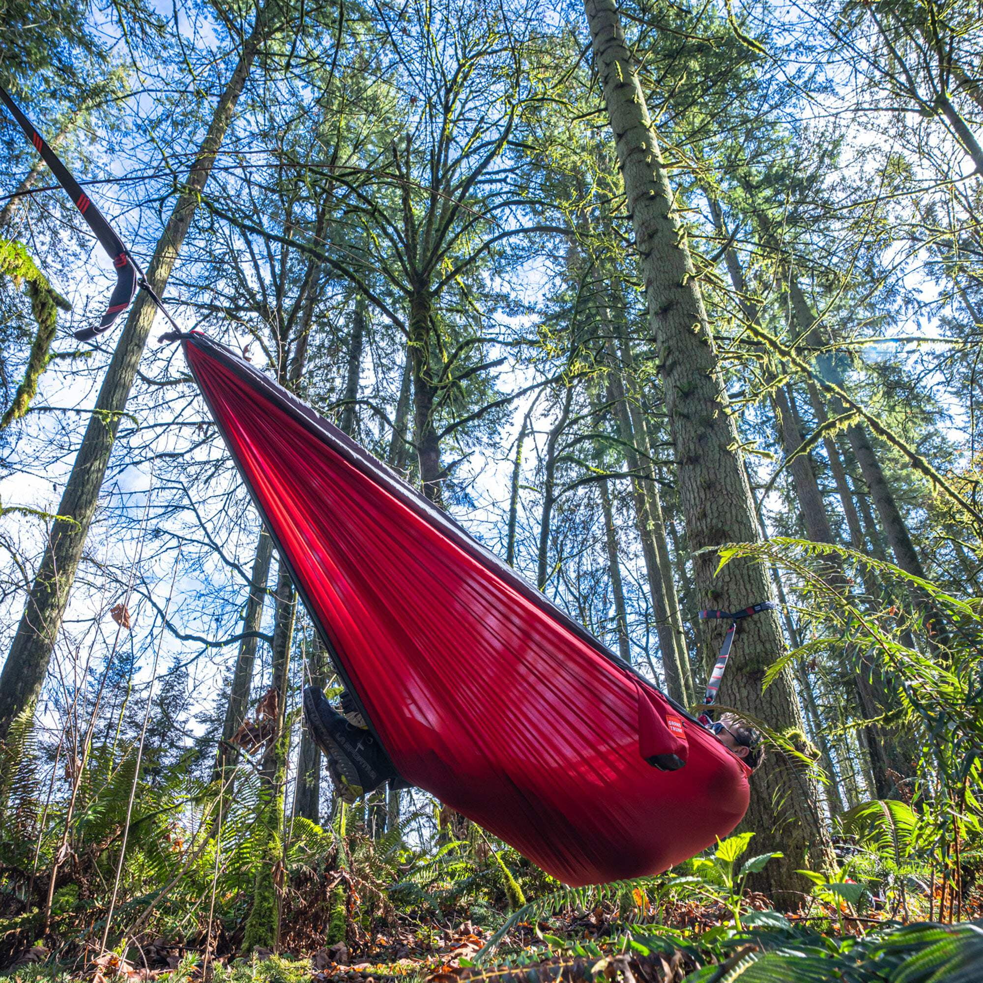 Grand Trunk Double Deluxe Hammock with Straps – Extra-Wide Parachute Nylon Hammock for Two, 10'6" x 6'6", 400 lb Capacity, Includes Tree-Friendly Straps & Carabiners