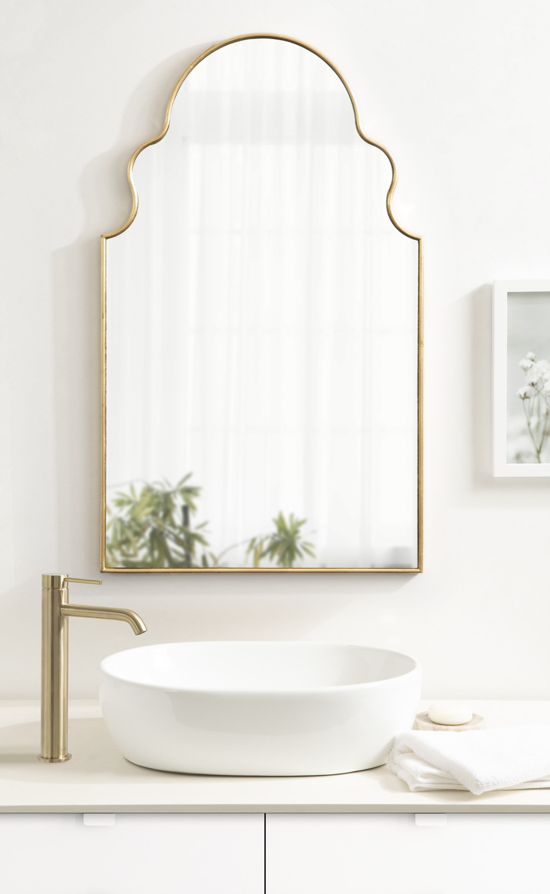 Kate and Laurel Chadwin Modern Arched Mirror with Marble Shelf, 20