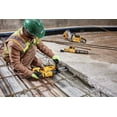 thumbnail image 3 of Extractor de polvo DEWALT DWH205DH para martillo perforador DCH263, 3 of 9