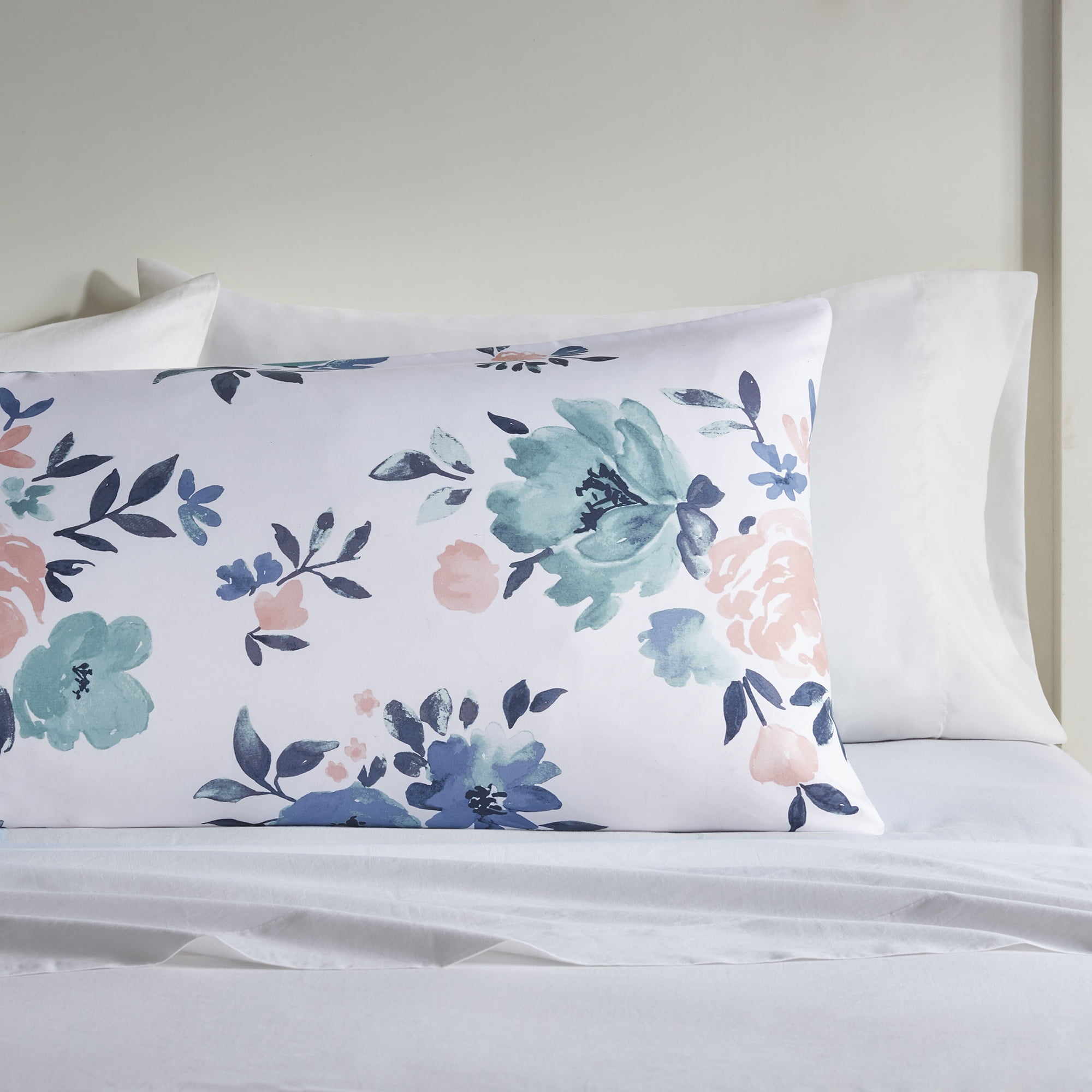 Pair of Floral Quality European Pillowcases 65 x 65 cm 