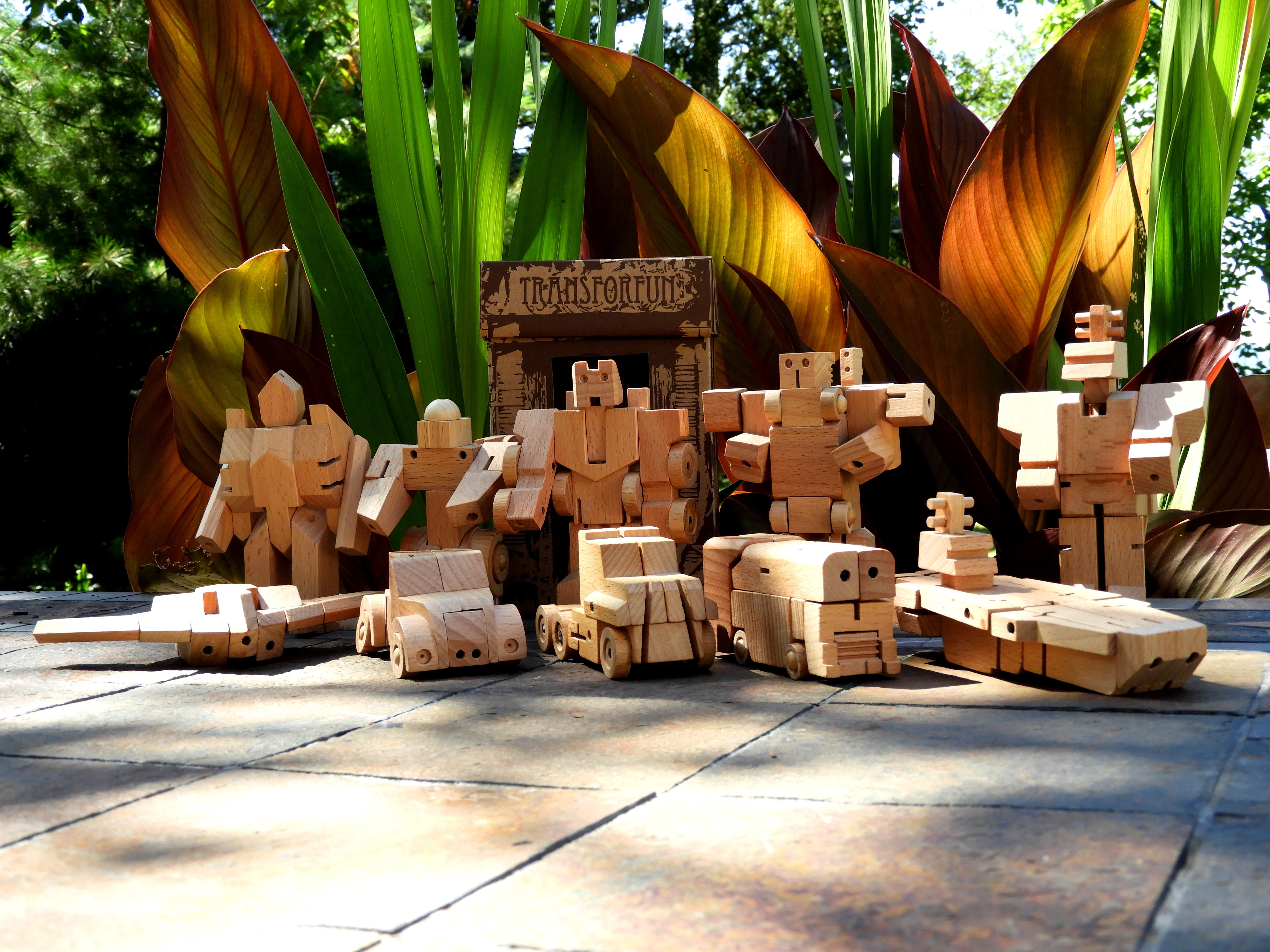 WooBots - Wooden Robot Transforms into a Truck