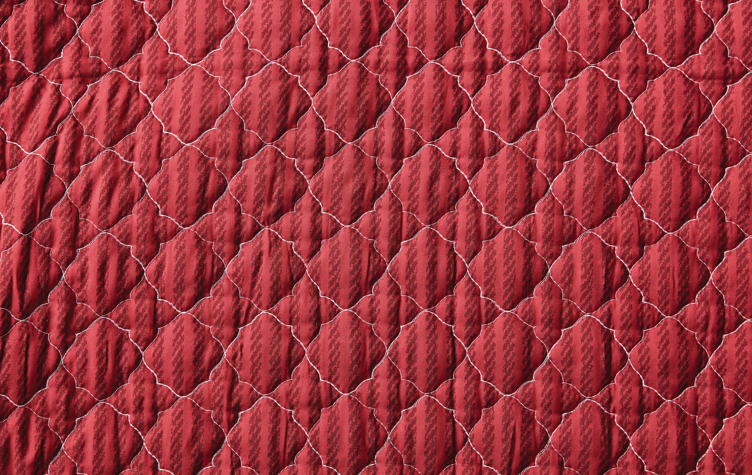 Mainstays Reversible Vintage Tapestry Quilt, Red, King, 1-Piece