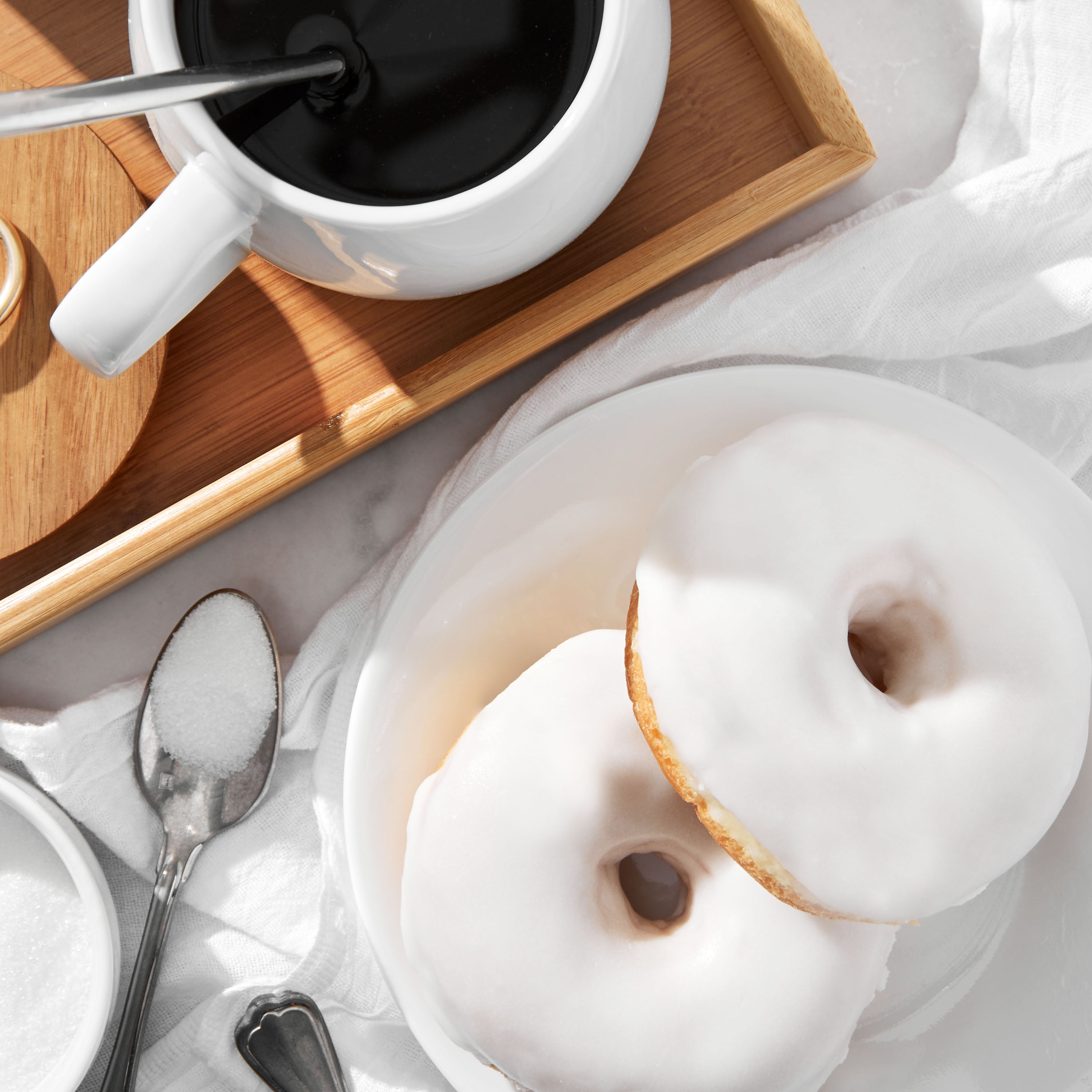 Freshness Guaranteed Regular Vanilla Iced Donuts, 4 oz, 2 Count