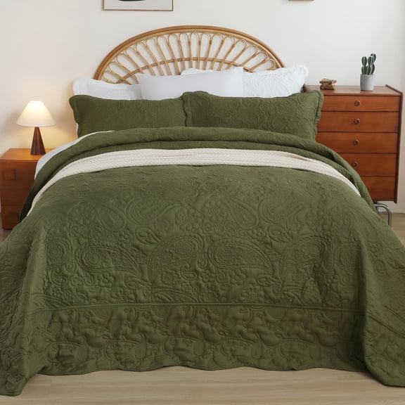 Oversized King Quilt California King Size Lightweight Bedding Set Reversible Bedspread Coverlets for All Seasons 3 Piece (Olive Green 120"x128")