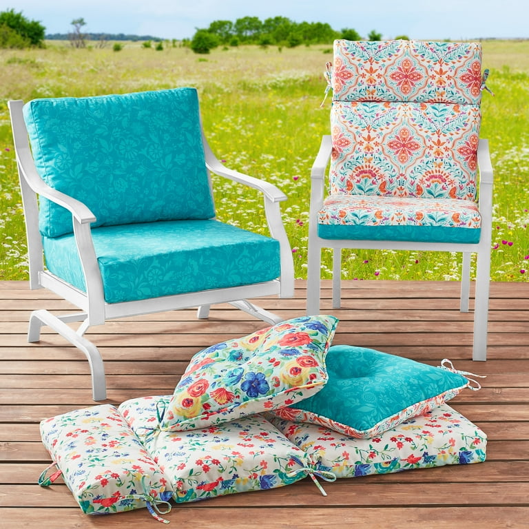 The Pioneer Woman 44 x 21 Reversible Delaney & Ditsy Floral