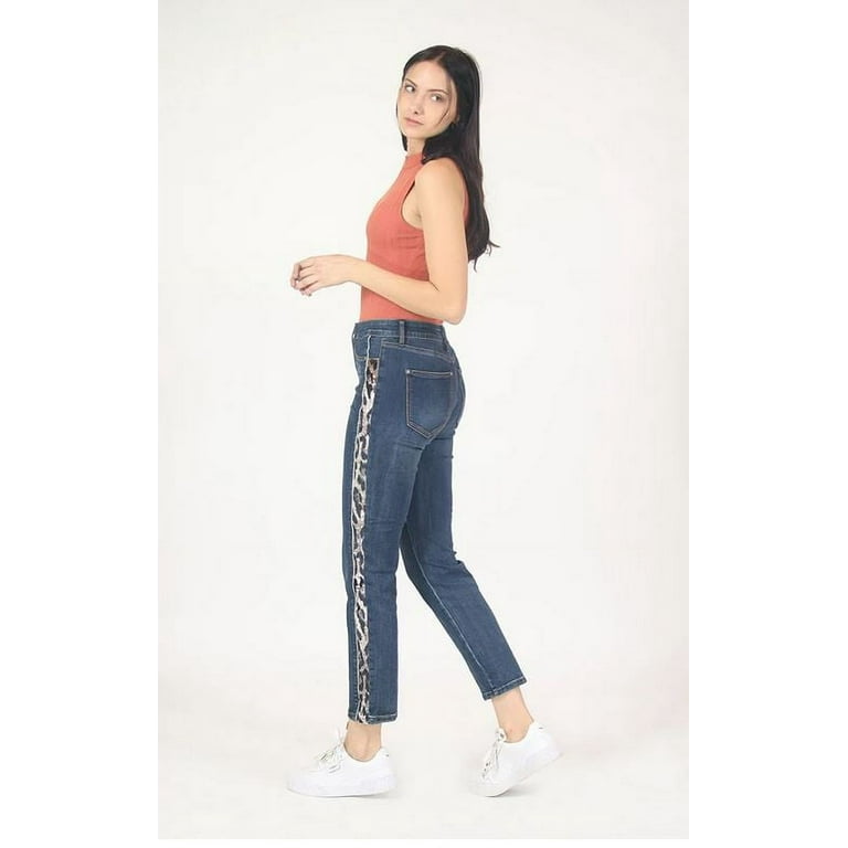 Boyfriend jeans store with side stripe