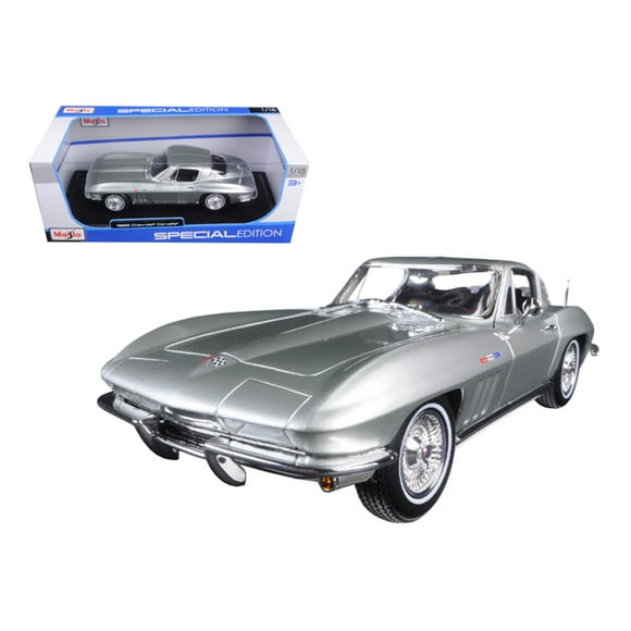 Maisto 1965 Chevrolet Corvette Blue 1/18 Diecast Model Car