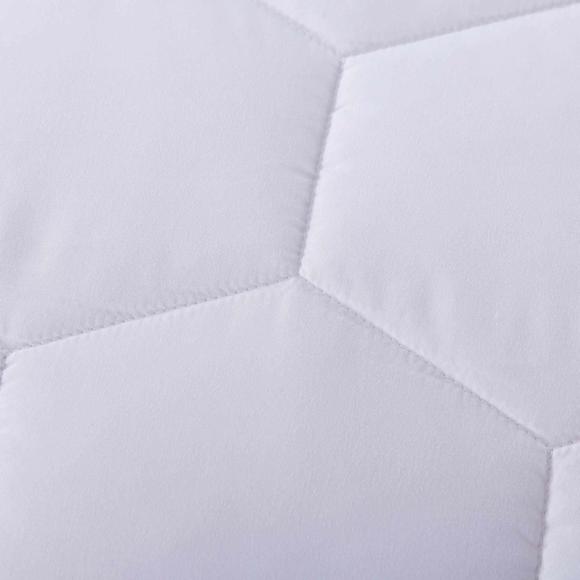 Honeycomb Down Alternative Blanket - White - Twin