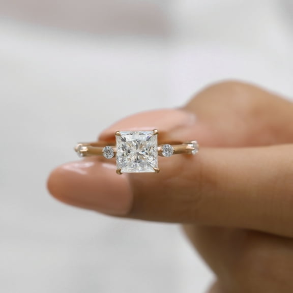 VINSON 2 CT Princess Cut Moissanite Diamond Distance Pave Engagement Ring