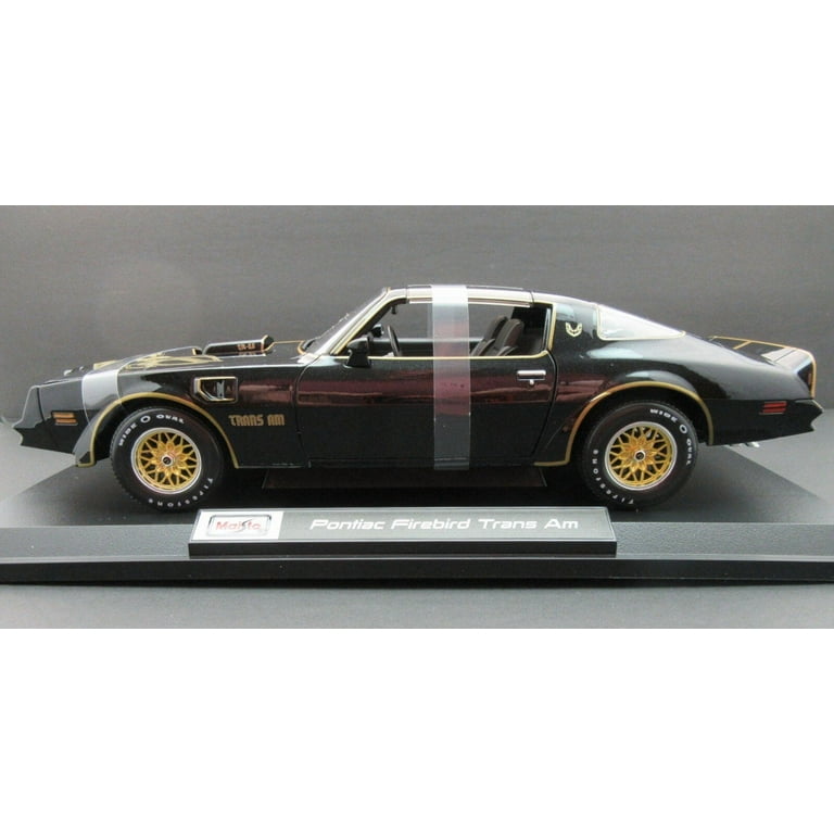 Pontiac Firebird Trans Am Black & Gold 1:18 Metal Die Cast