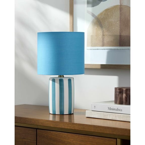 BoutiqueRugs Escamilla Table Lamp