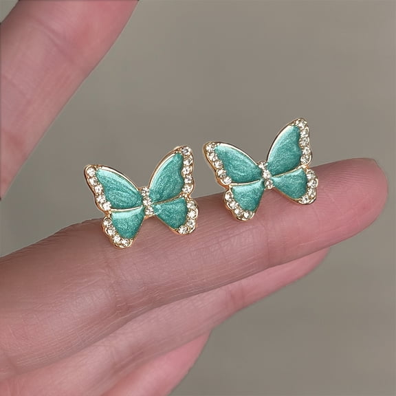 Faty-T Blue flower earrings, elegant and fresh-looking crystal stud earrings