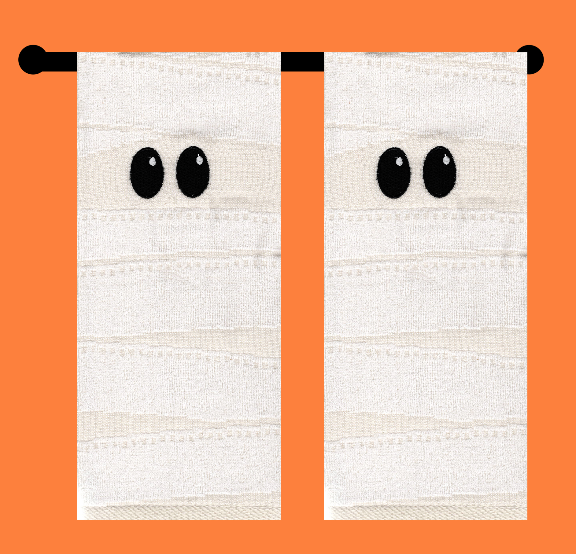 Celebrate Halloween White Bath Hand Towels Mummy 2 Piece Set