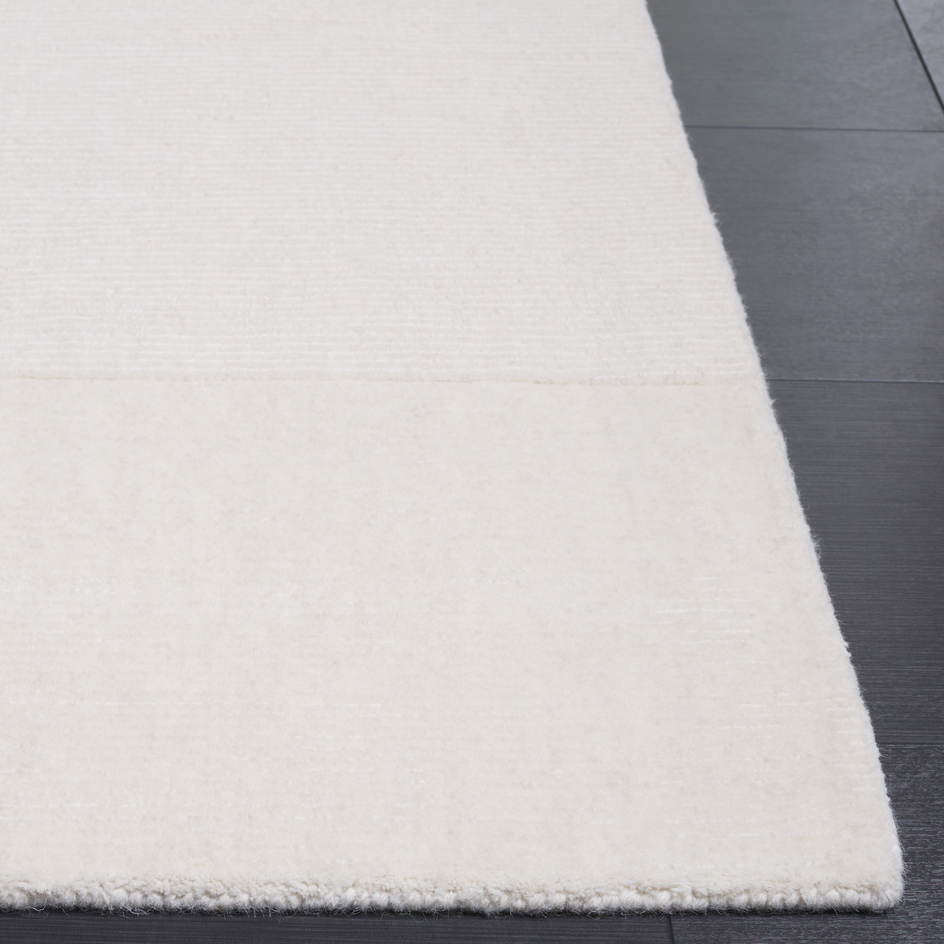 SAFAVIEH Mykonos Avaline Solid Runner Rug, Ivory, 2'3" x 8'