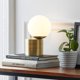 thumbnail image 5 of Marca Amazon: lámpara de escritorio de mesa de salón con globo de cristal moderno con bombilla LED, acabado de latón, 5 of 5