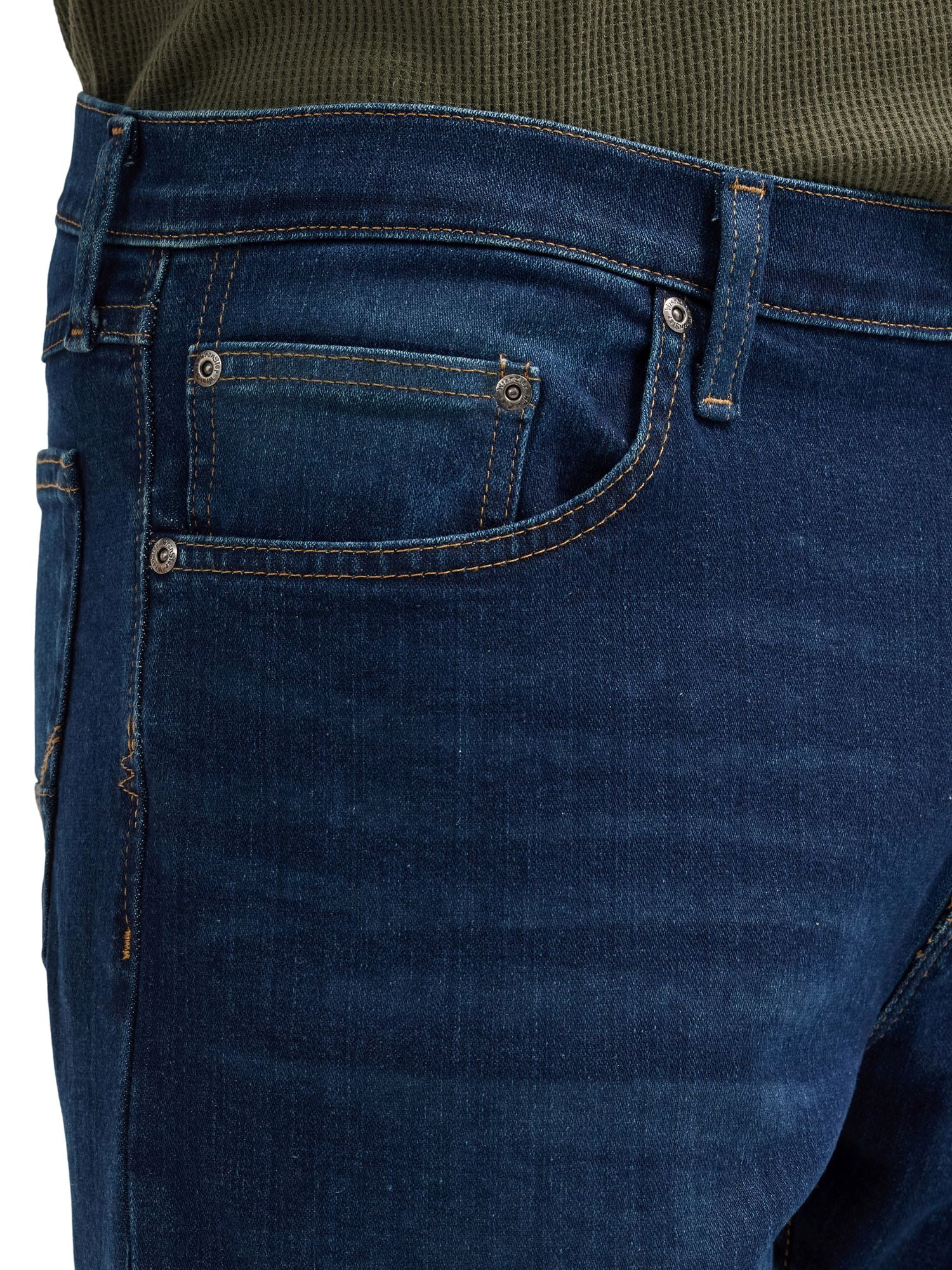 Wrangler Men's Straight Fit Jean with Stretch