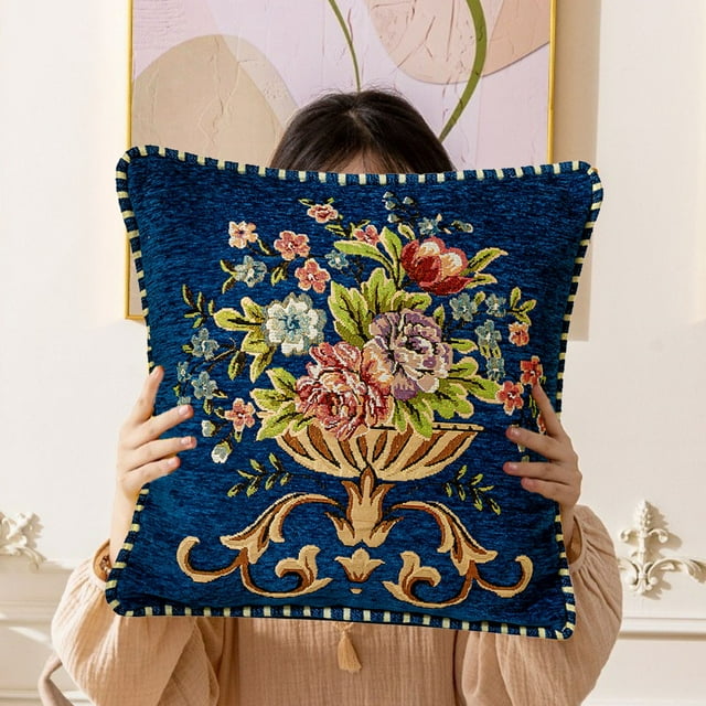 Fiudx Almohada Europea con Diseño Floral En Relieve, Suave Respaldo de Algodón, Elegante Decoración para El Hogar, Versátil para Sofá Cama, Ideal para Sala de Estar y Dormitorio, Fácil de Limpiar.