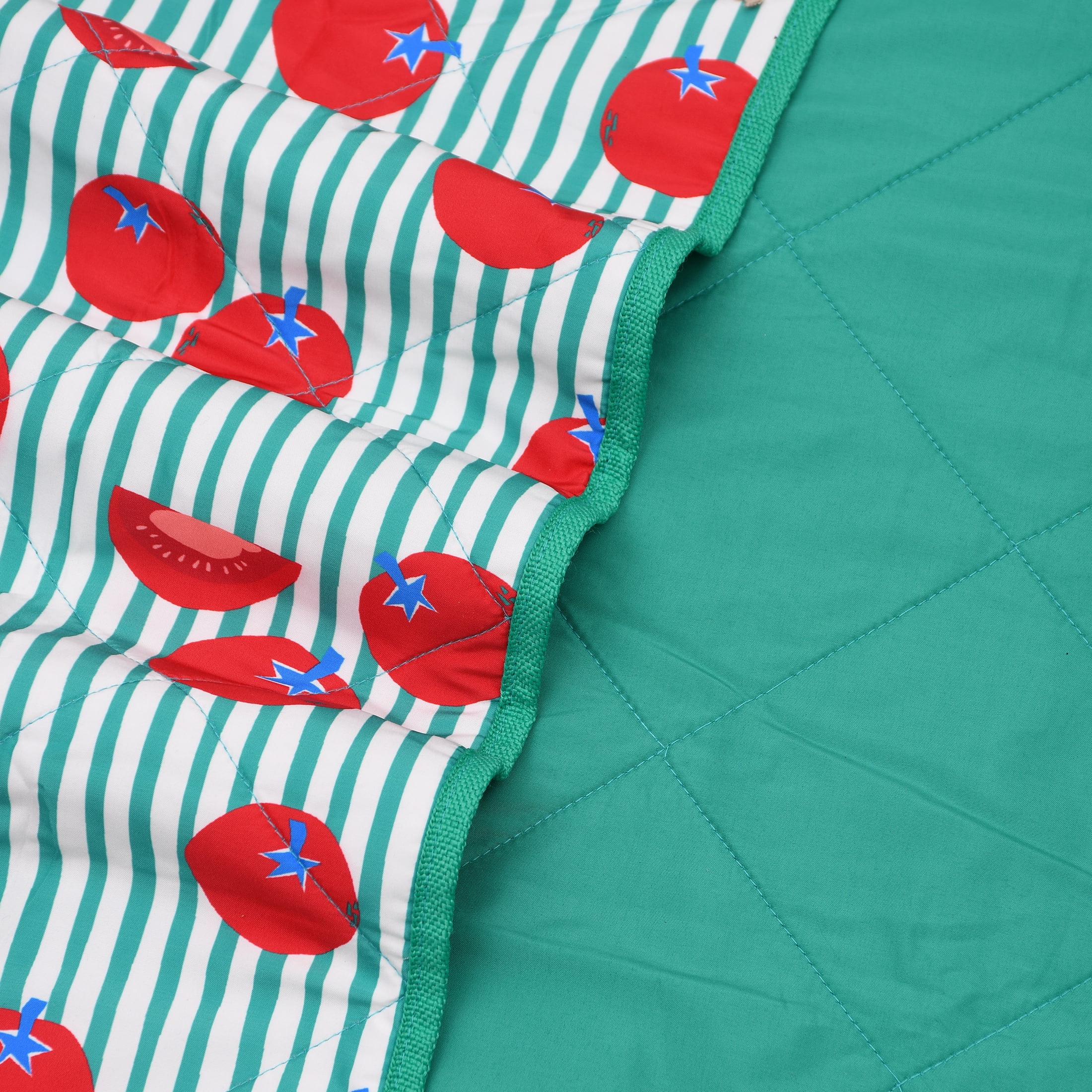 Mainstays Beach Blanket, Sand and Water Resistant, 79" x 59", Red Tomato