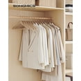 thumbnail image 2 of Perchas de madera SONGMICS, 36 unidades, antideslizantes, color beige natural, 2 of 7