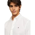 thumbnail image 3 of Camisa Tommy Hilfiger de manga larga de popelina con botones para hombre, 3 of 5