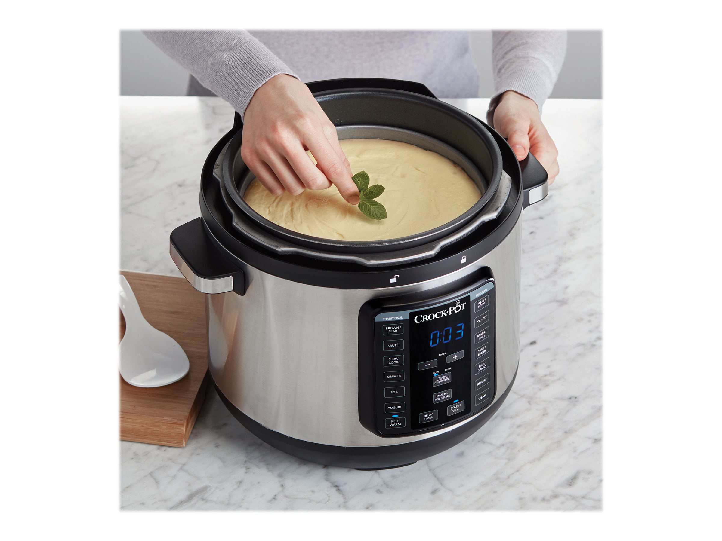 Kitchen & Table by H-E-B Programmable Slow Cooker with Searing Pot - Cloud  White - Shop Cookers & Roasters at H-E-B