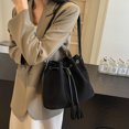 thumbnail image 2 of Bolso Tipo Cubo 6067 (), 2 of 9