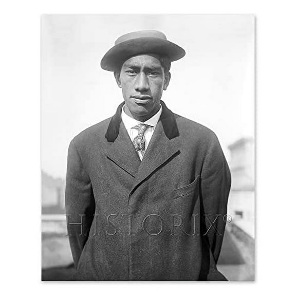 HISTORIX Vintage 1900 Duke Kahanamoku Portrait Photo - 8x10 Inch Vintage Hawaiian Surfer & Olympic Swimmer Duke Kahanamoku Poster Wall Art