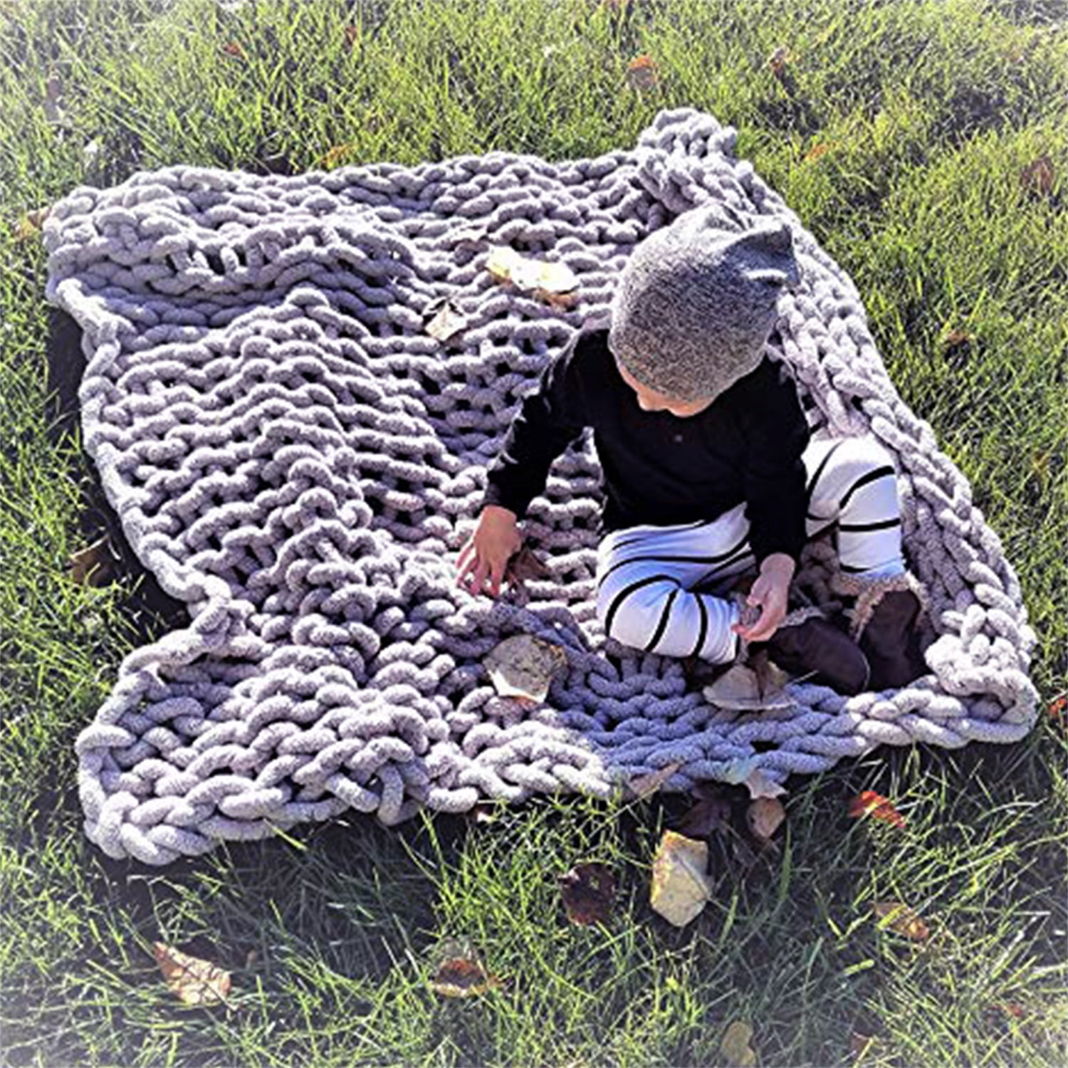 Lowestbest Chunky Knit Blanket, Handmade Warm Soft Throw Blanket, Cable Knit Blanket - Light Grey (47" x 59") Lowestbest Chunky Knit Blanket, Handmade Warm Soft Throw Blanket, Cable Knit Blanket - Light Grey (47" x 59")