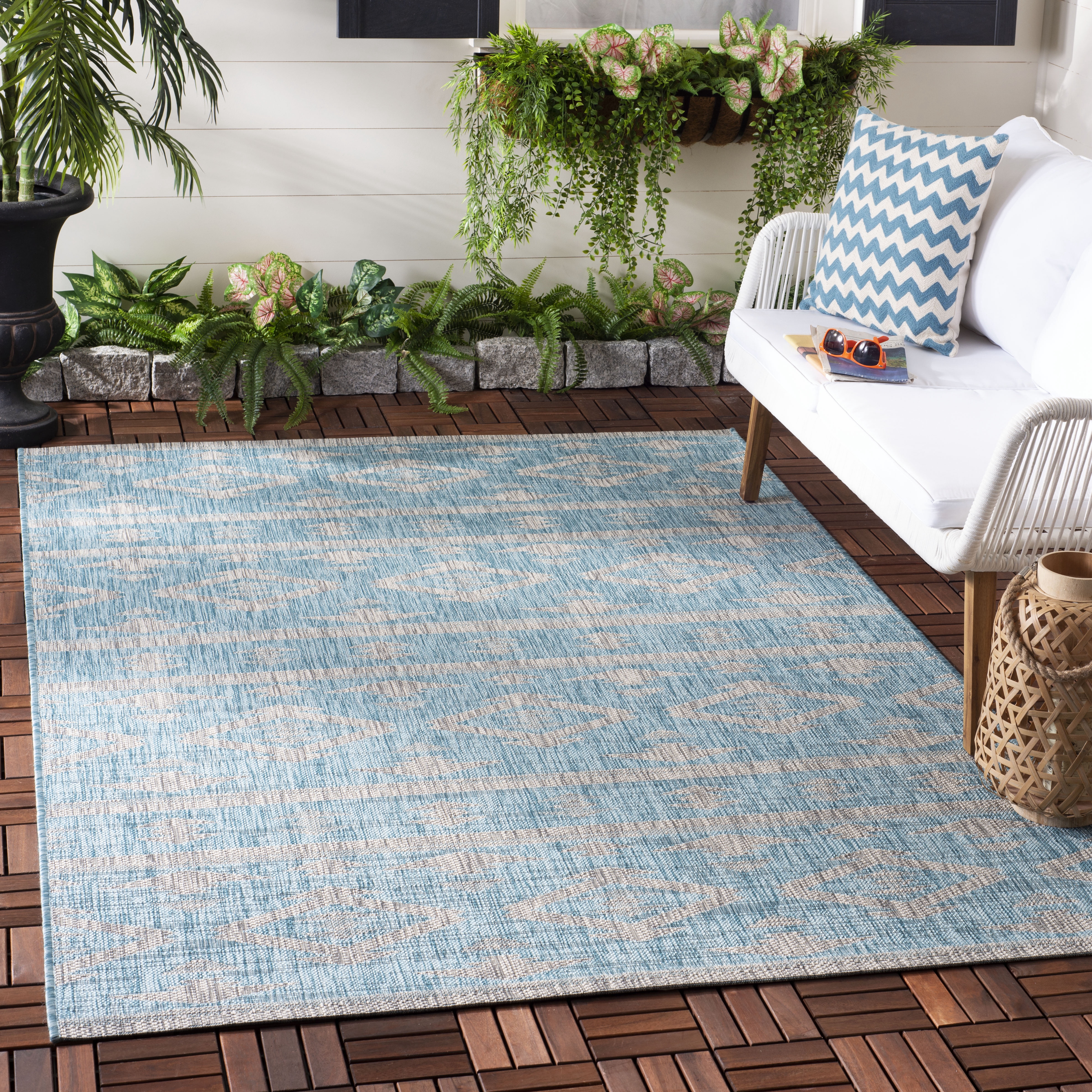 SAFAVIEH Courtyard April Geometric Indoor/Outdoor Area Rug, Aqua/Grey, 5'3" x 7'7"