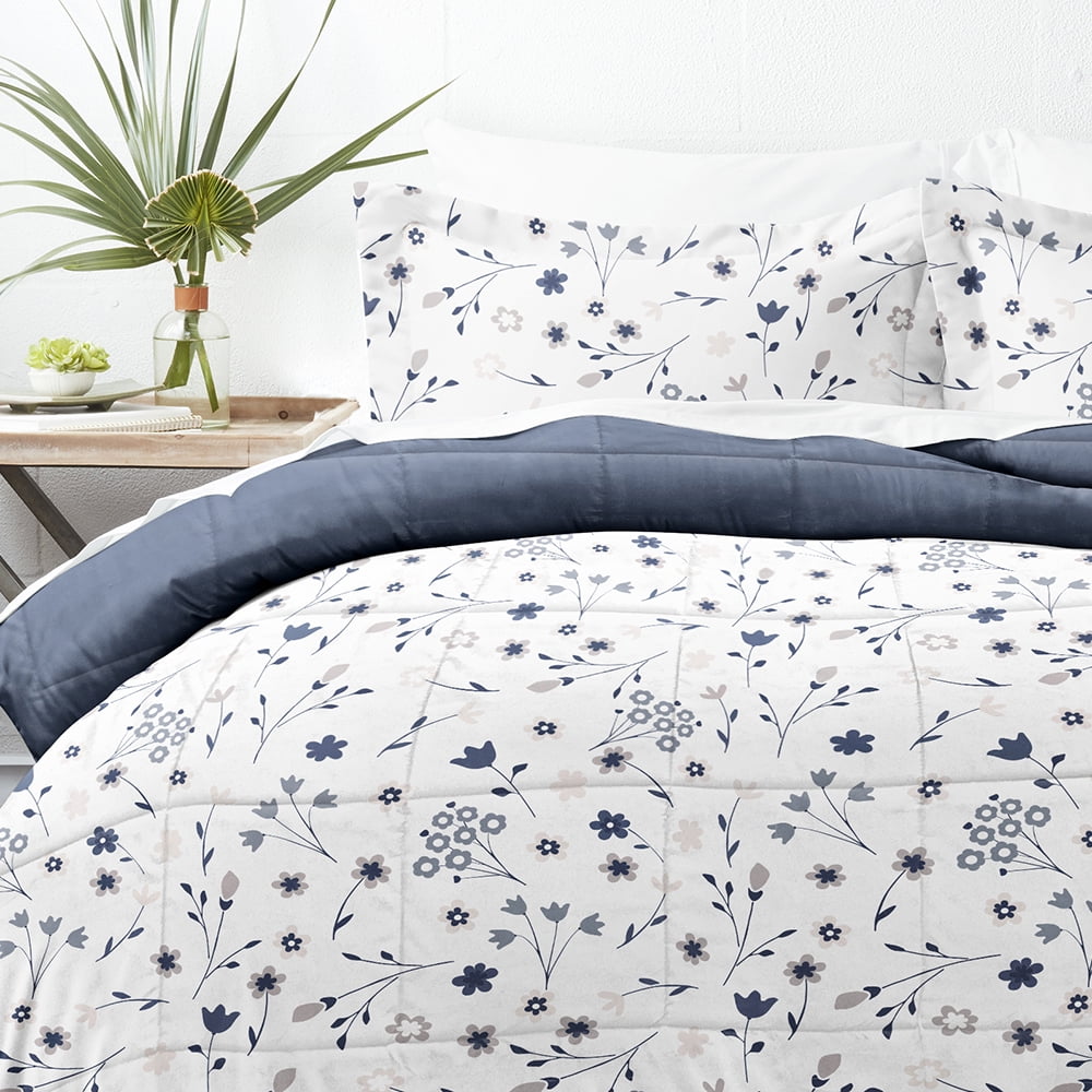 Noble Linens 3-Piece Navy Reversible Comforter Set, Full/Queen