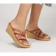 thumbnail image 2 of Sandalia con cuña Skechers Beverlee-Tiger Posse para mujer, 2 of 5