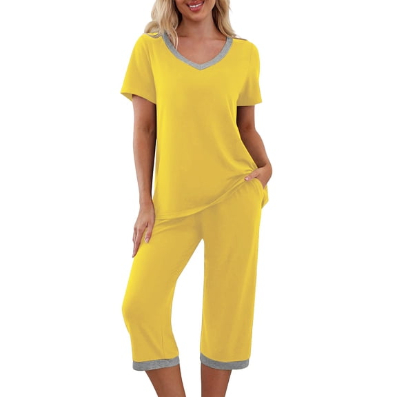 Women's Plus Size 2 Piece Pajamas Set Short Sleeve Top Capri Pants Lightweight Sleepwear Comfy Lounge Set with Pocket (XL, Yellow)