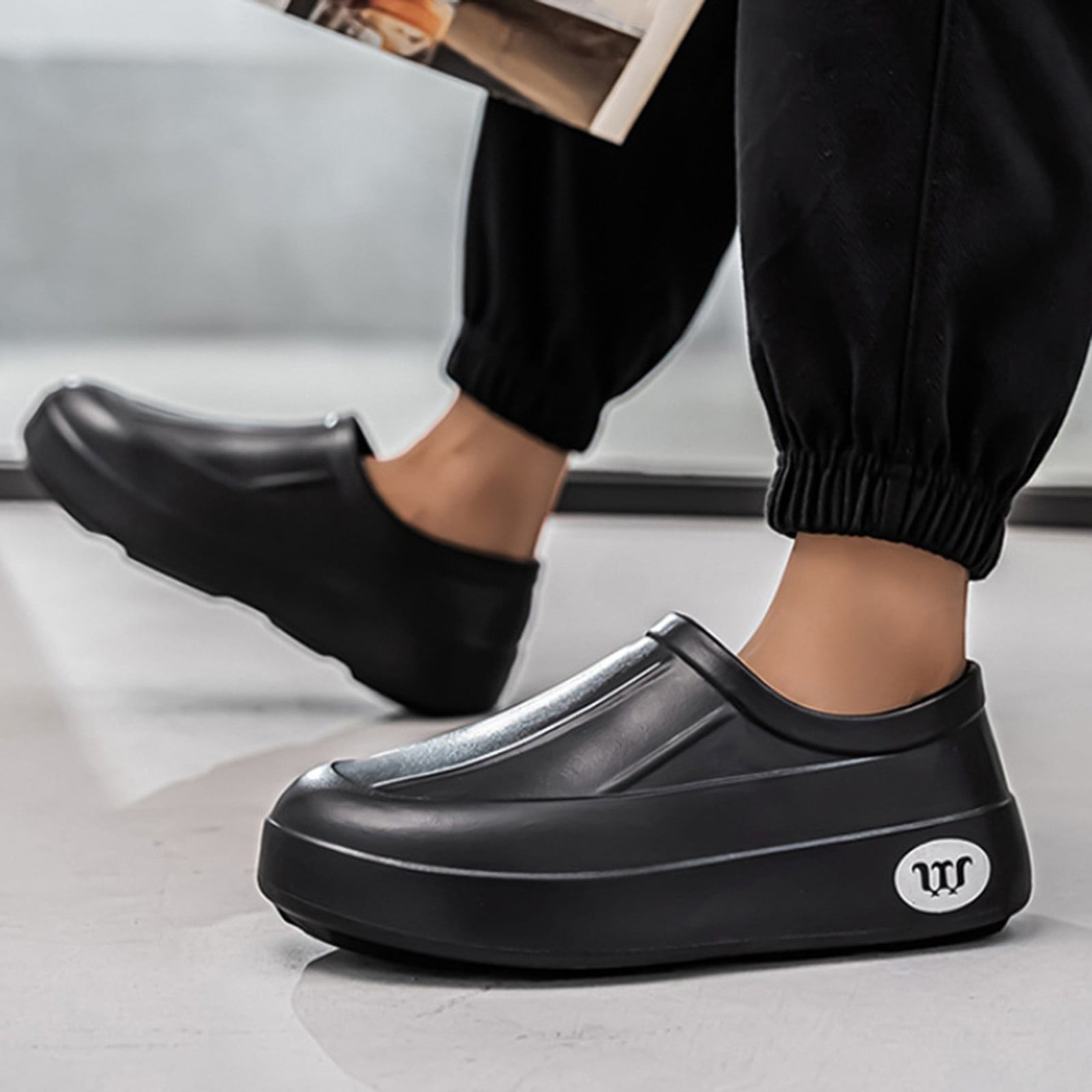 Dakaela Chef Shoes for Men Women Non Slip Oil Resistant Waterproof Lightweight Kitchen Work Clogs