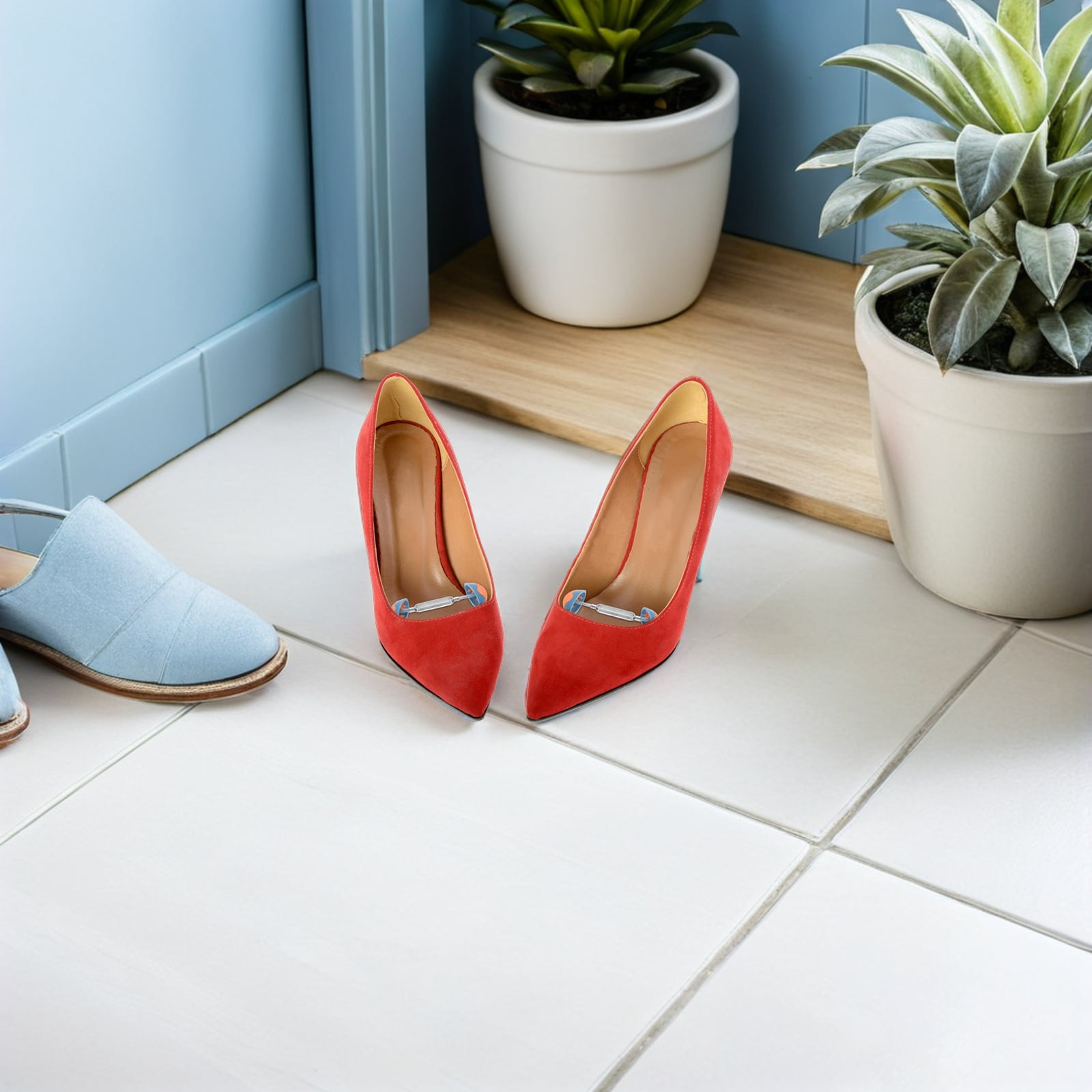 Alasum 1Pair Versatile Adjustable Shoe Stretcher for Women's High Heels Sky Blue Compact Design