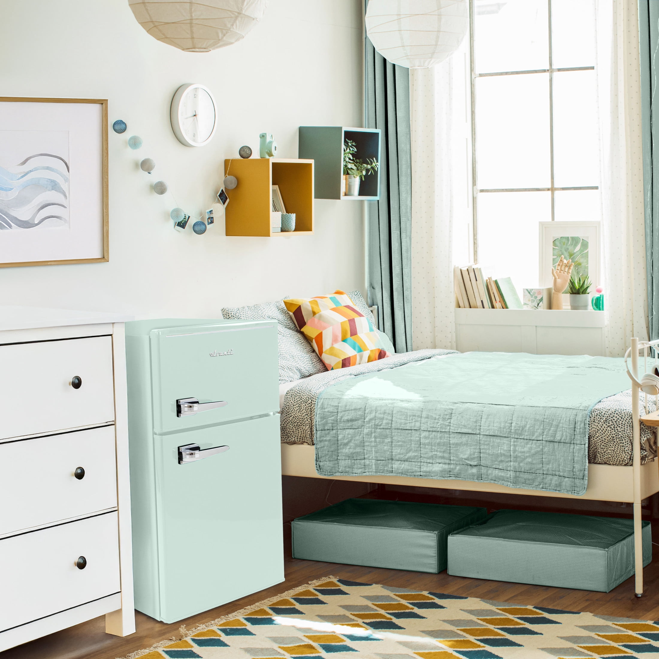 Avanti Retro Series Compact Refrigerator and Freezer, 3.1 cu. ft., in Seafoam Green (RMRT30X7G-IS)