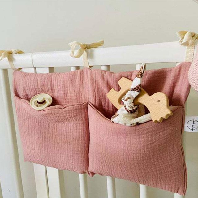 Organizador de Bebé Hugo Multiusos Para Pañales Toallitas Colgante Rosado