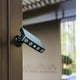 thumbnail image 5 of NUEVA luz solar al aire libre sensor de movimiento impermeable jardín LED lámpara solar focos para jardín camino calle luz de pared led Iluminación y accesorios Weißes Licht der schwarzen Muschel Naiovety HA005470-01B, 5 of 6