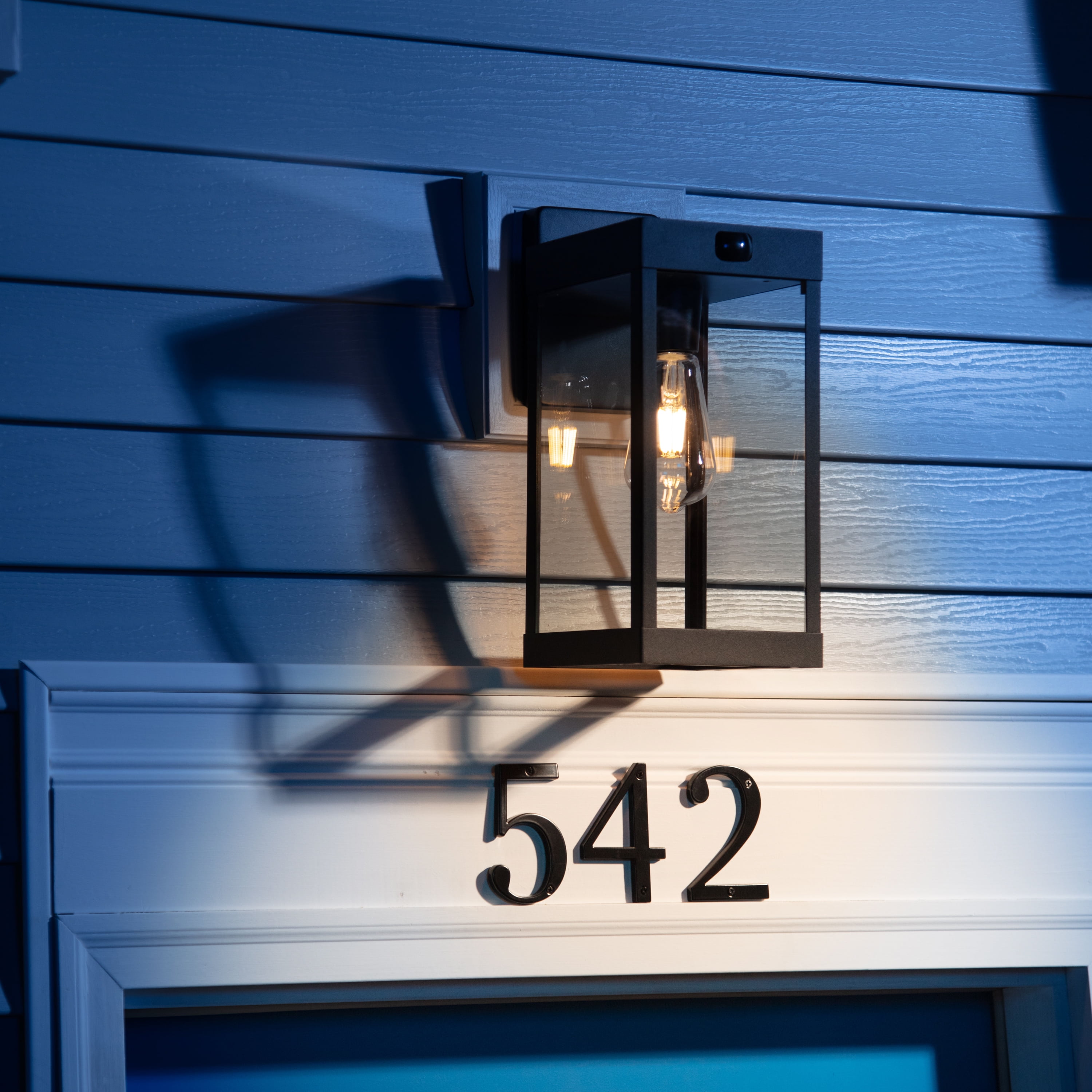 Better Homes & Gardens Solar Dusk to Dawn Decorative Outdoor LED Light, Metal, Glass, 200 Lumens