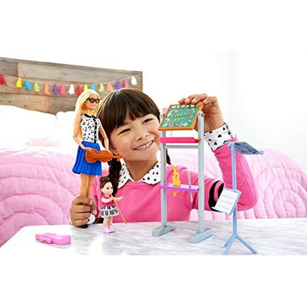 Muñeca Barbie Maestra de Música Rubia y Playset con Pizarra Volteada Muñeca  Pequeña Estudiante Morena y Instrumentos Musicales Juguete con temática 