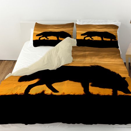 Manual Woodworkers & Weavers Wolf Silhouette Duvet Cover