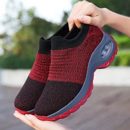

Women‘s Flying Woven Casual Air Cushion Sneakers