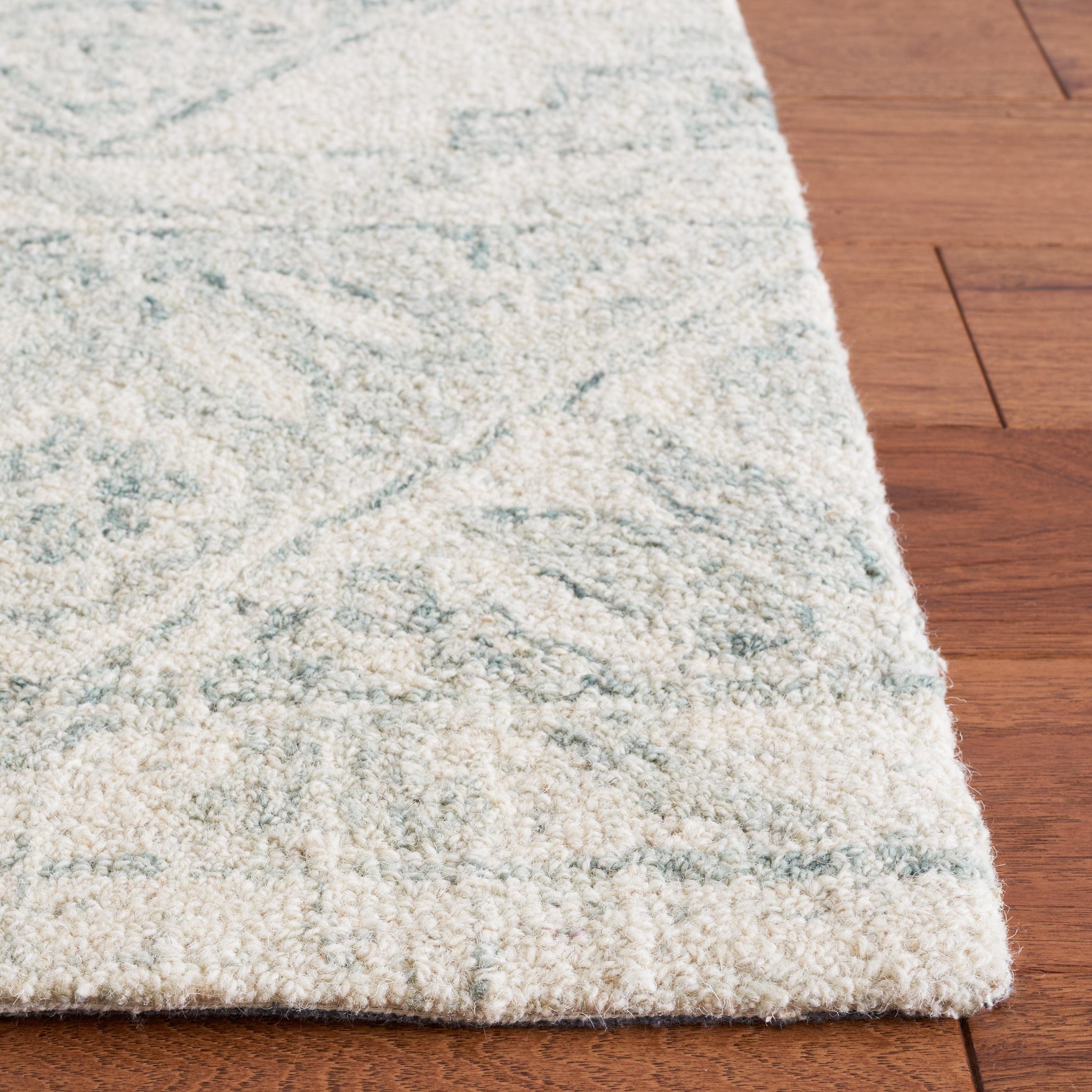 SAFAVIEH Martha Stewart Tufted Diamond Area Rug, Ivory/Light Blue, 5' x 8'