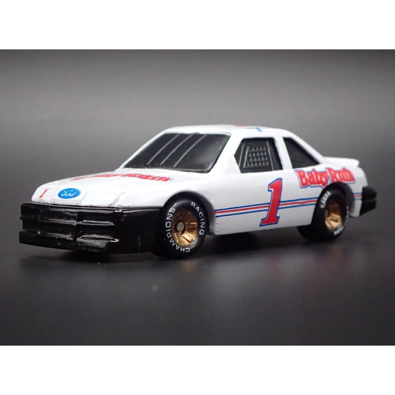 Open Box 1991 FORD TBIRD #1 STERLING MARLIN BABY RUTH NASCAR 1:64 SCALE DIECAST MODEL CAR