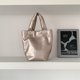 thumbnail image 1 of Bolso de mano de moda de alta gama Sense Bright, bolso de viaje de gran capacidad, bolso de cubo de PU suave, 1 of 6