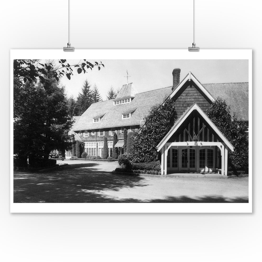 Lake Quinault, Washington Exterior View of Lake Quinault Lodge (9x12