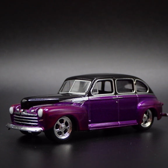 Open Box 1946 46 FORD DELUXE 4 FOUR DOOR 1:64 SCALE COLLECTIBLE DIORAMA DIECAST MODEL CAR